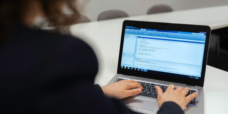 DIPLOMA IN WEB DESIGNING